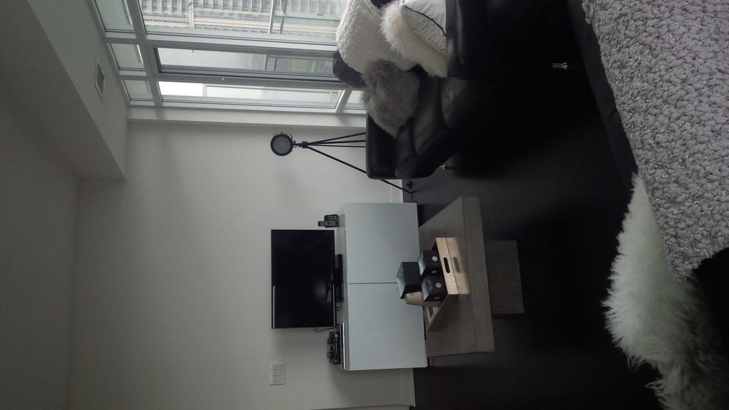 Square One Fully Furnished Suite Мисисага Стая снимка