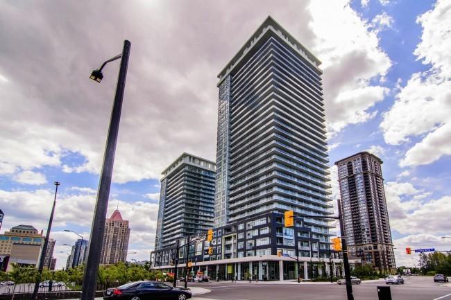 Square One Fully Furnished Suite Мисисага Стая снимка